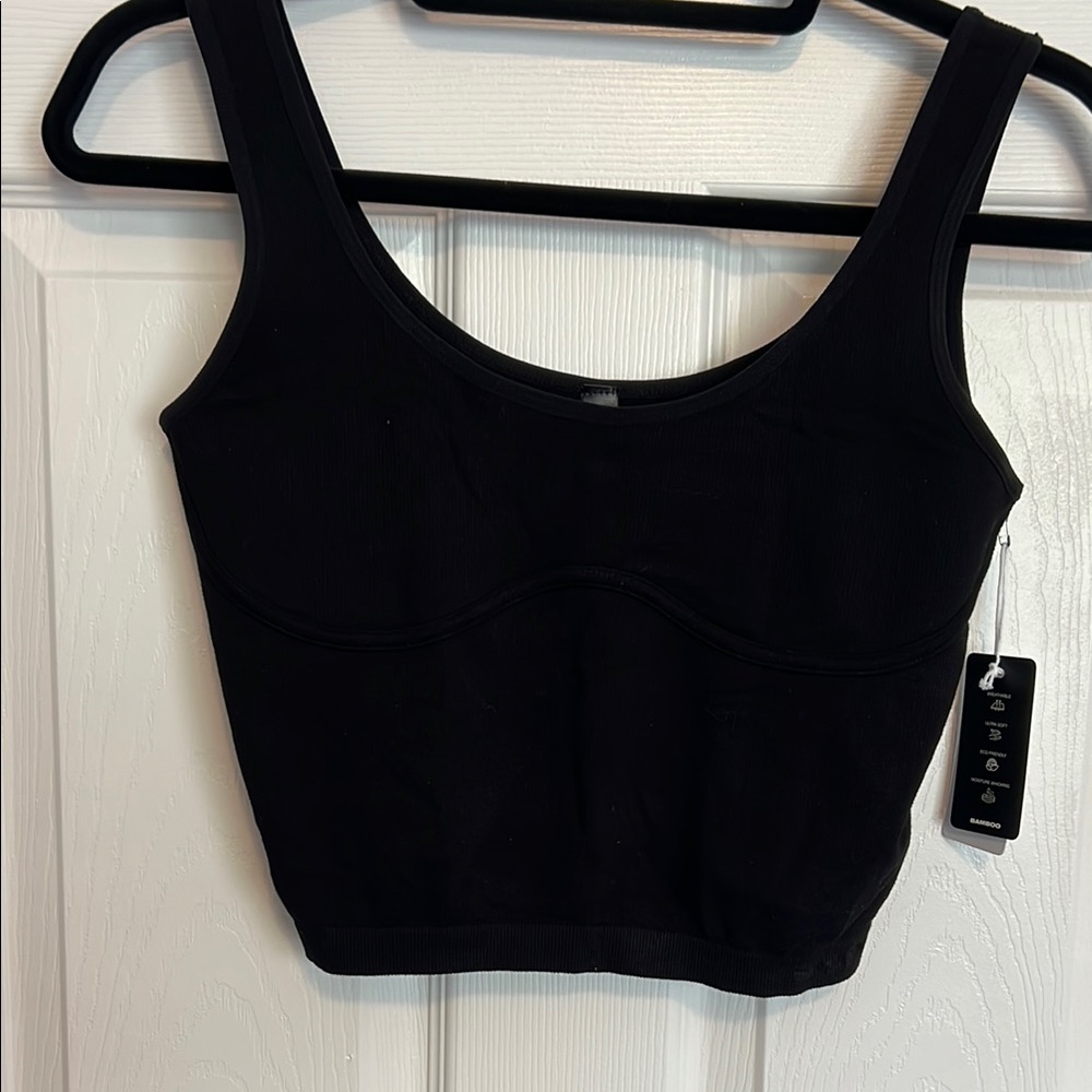 BAMBOO Black Fitted Sleeveless Crop Top